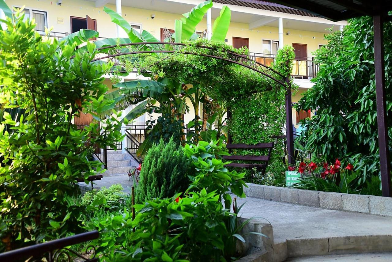 Mini Hotel Vavilon New Athos Eksteriør bilde